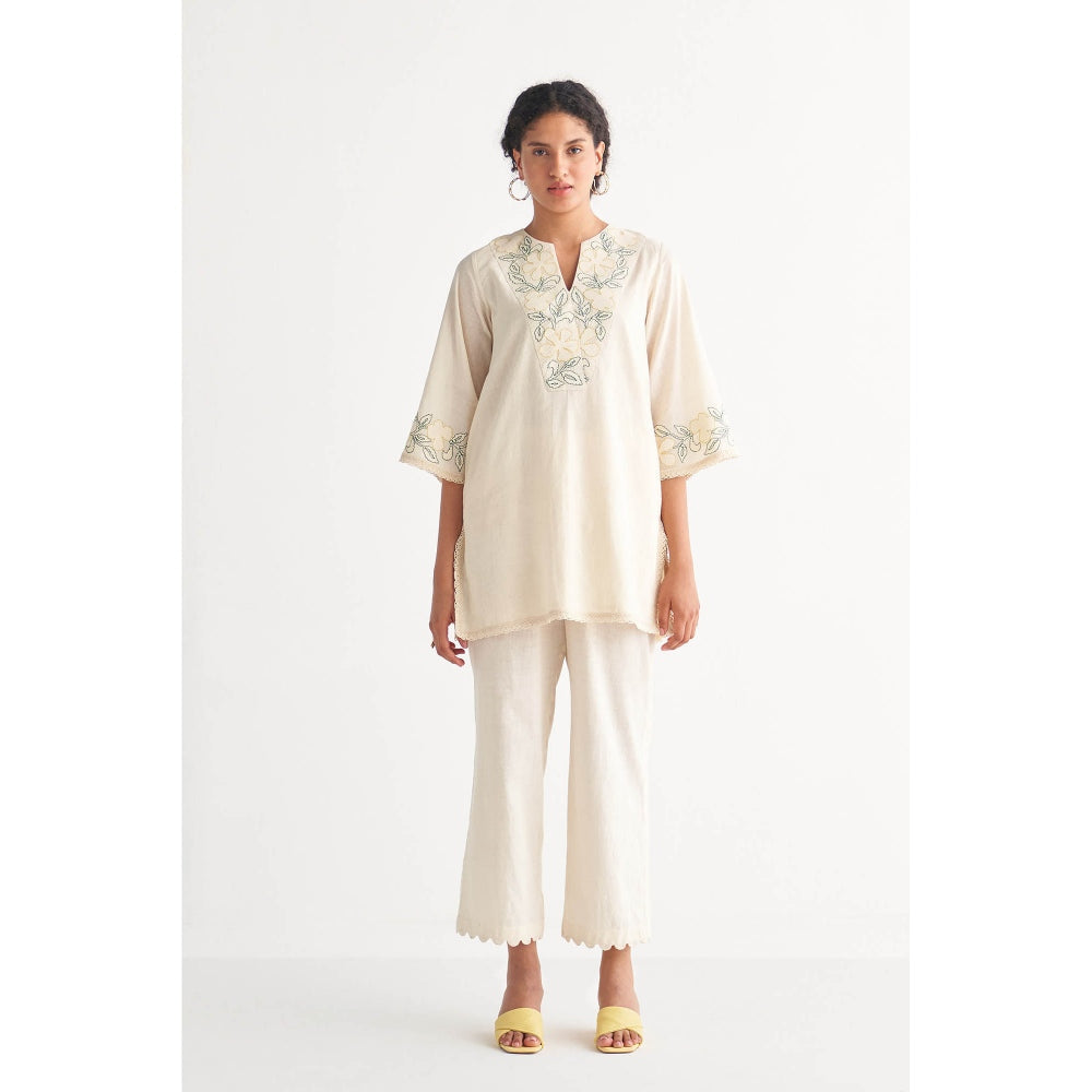 Shivani Bhargava Contour Cross-Stitch Off-White Co-Ord (Set of 2)