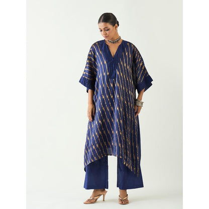 Shivani Bhargava Damani Blue Silk Weave Kimono Kurta with Pant (Set of 2)