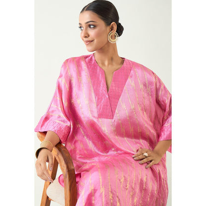 Shivani Bhargava Damani Pink Weave Kimono Kaftan with Pant (Set of 2)