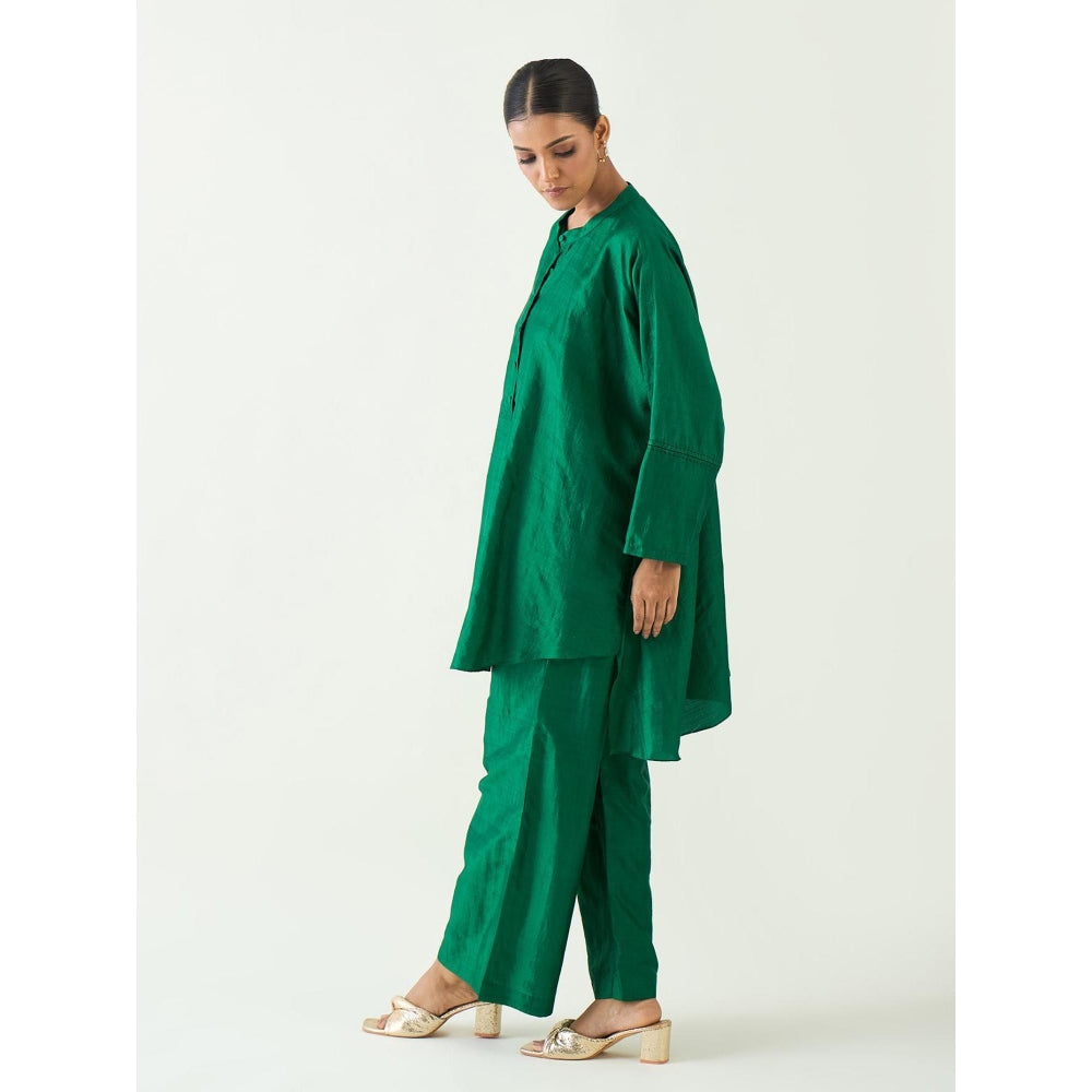 Shivani Bhargava Green Ira Silk Kimono Kurta with Pant (Set of 2)