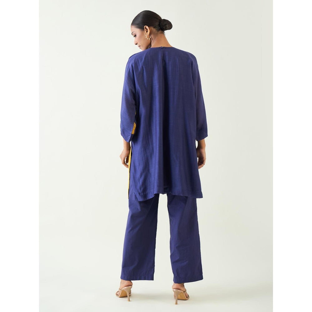 Shivani Bhargava Blue Jeeva Cotton Silk Colour Block Kurta with Pant (Set of 2)