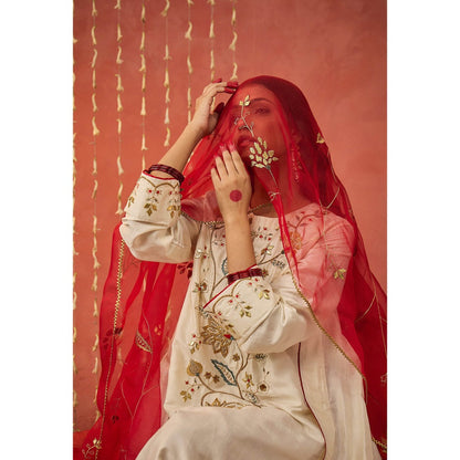 Shivani Bhargava Gehna Ivory Silk Embroidered Kurta with Dhoti and Dupatta (Set of 3)