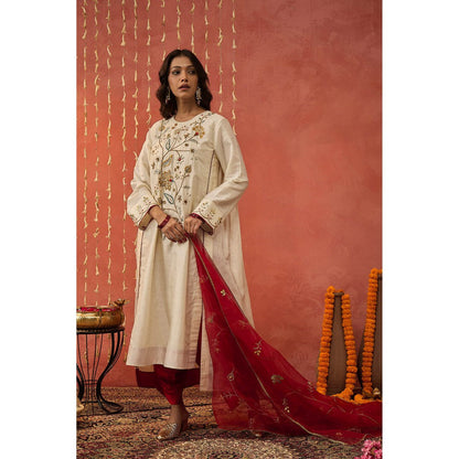 Shivani Bhargava Gehna Ivory Silk Embroidered Kurta with Dhoti and Dupatta (Set of 3)