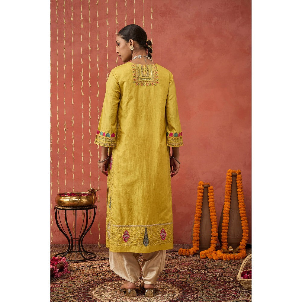 Shivani Bhargava Pragya Embroidered Silk Kali Kurta with Dhoti and Dupatta (Set of 3)