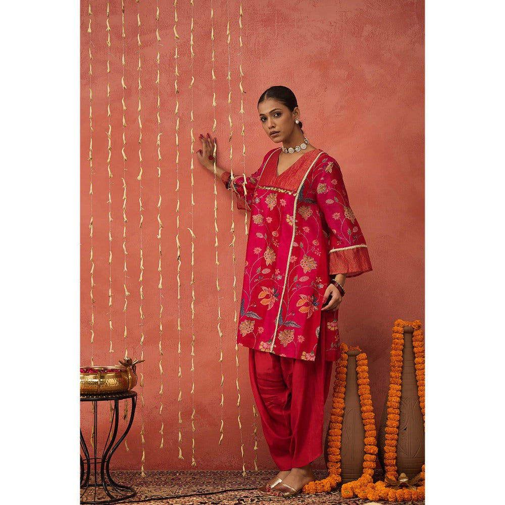 Shivani Bhargava Rati Pink Chintz Chanderi Short Kurta and Dhoti (Set of 2)