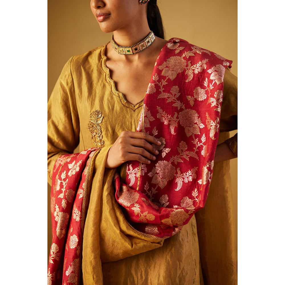 SHORSHE Red brocade and gold tissue Dupatta