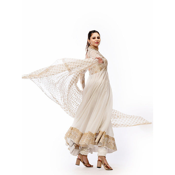 Shruti S Off White Metallic Printed Anarkali (Set of 3)