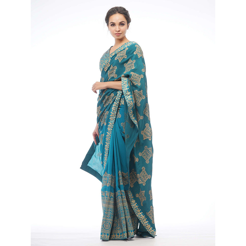 Shruti S Turquoise Dual Tone Silk Saree with Stitched Blouse