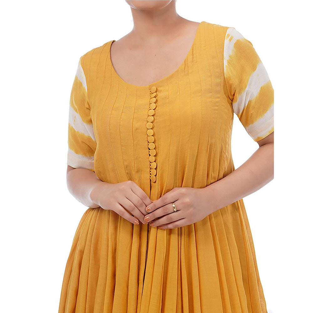 Shruti S Yellow Tie Dye Kalidaar With Skirt (Set of 2)