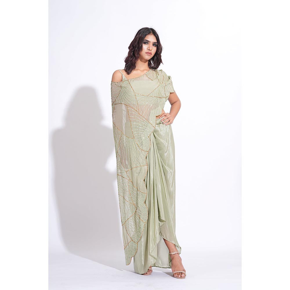 Shruti S Embroidered Green Top With Dhoti And Cape