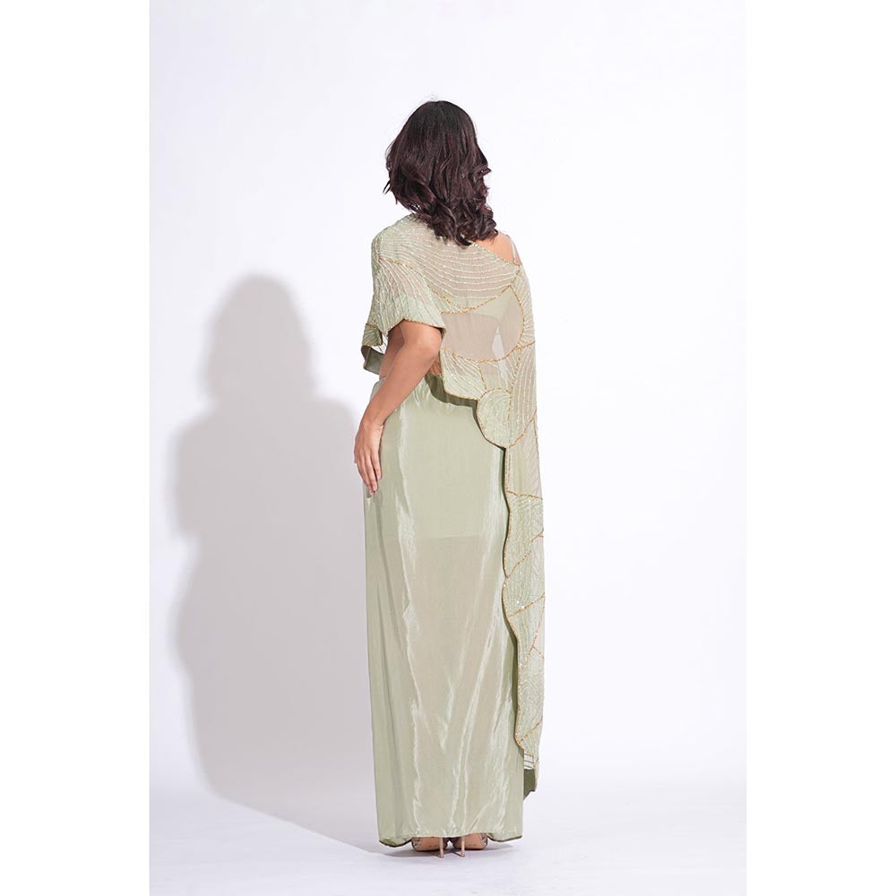 Shruti S Embroidered Green Top With Dhoti And Cape