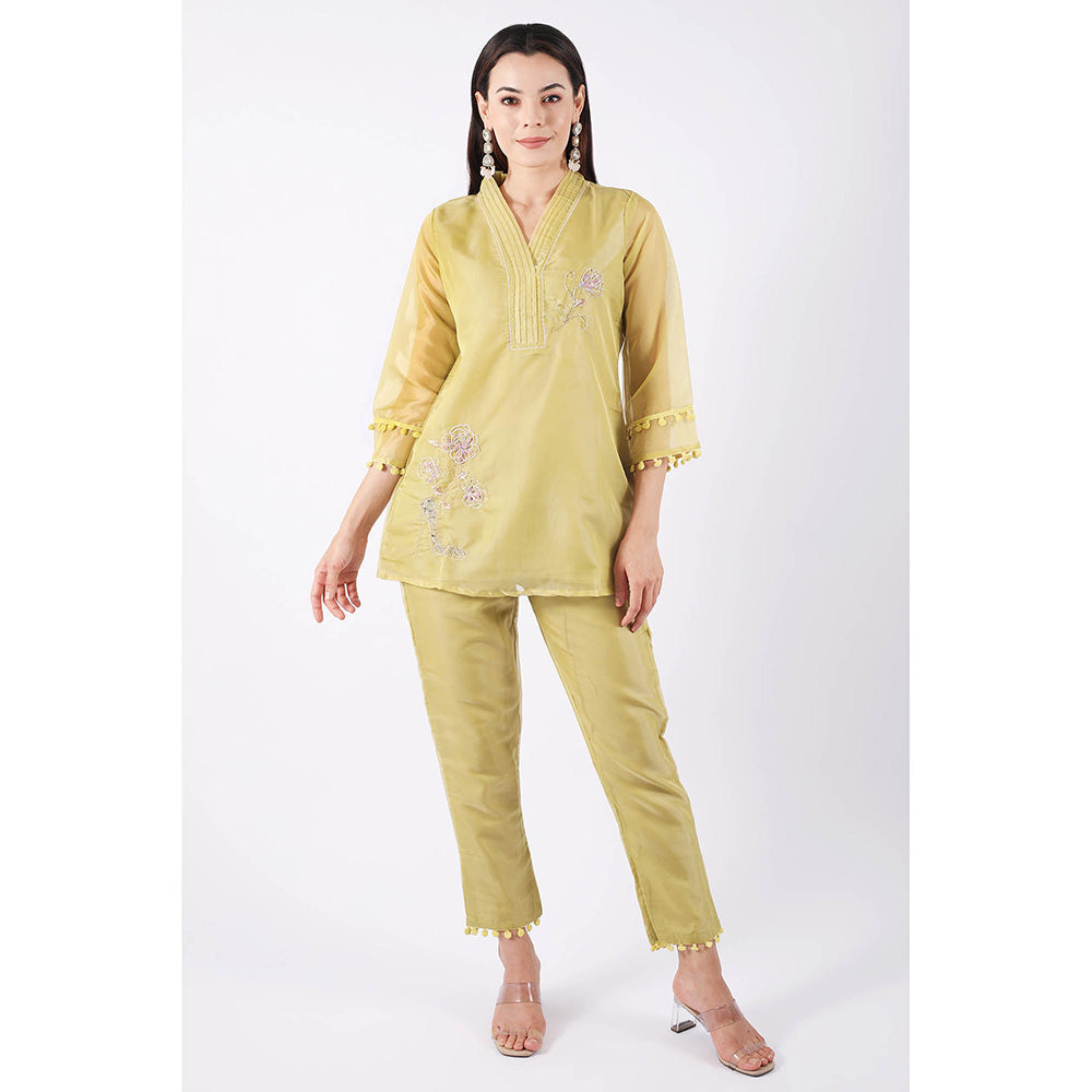 SHRUTI GOYAL Yellow Embellished Co-Ord (Set of 2)