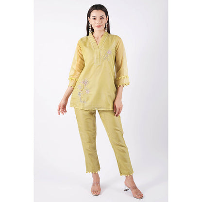 SHRUTI GOYAL Yellow Embellished Co-Ord (Set of 2)