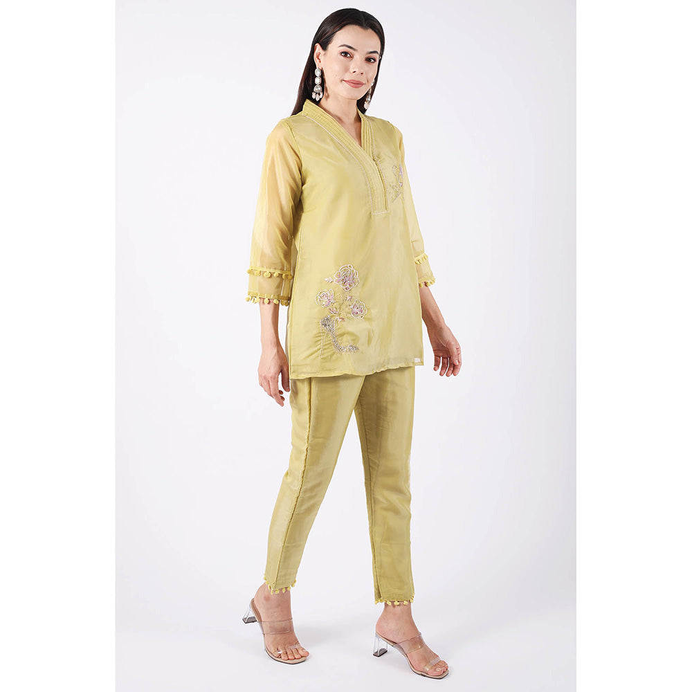 SHRUTI GOYAL Yellow Embellished Co-Ord (Set of 2)