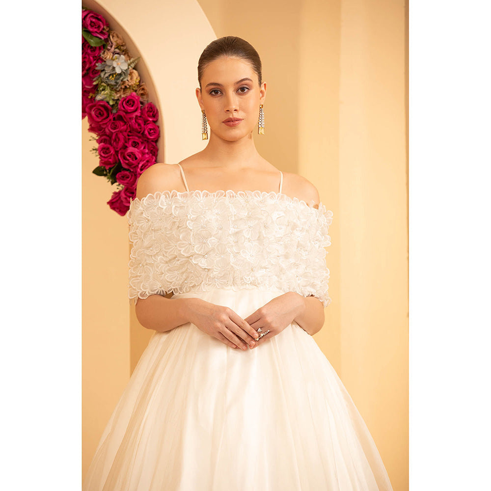 Shriya Dahlia White Applique Shoulder Cape with Gown (Set of 2)