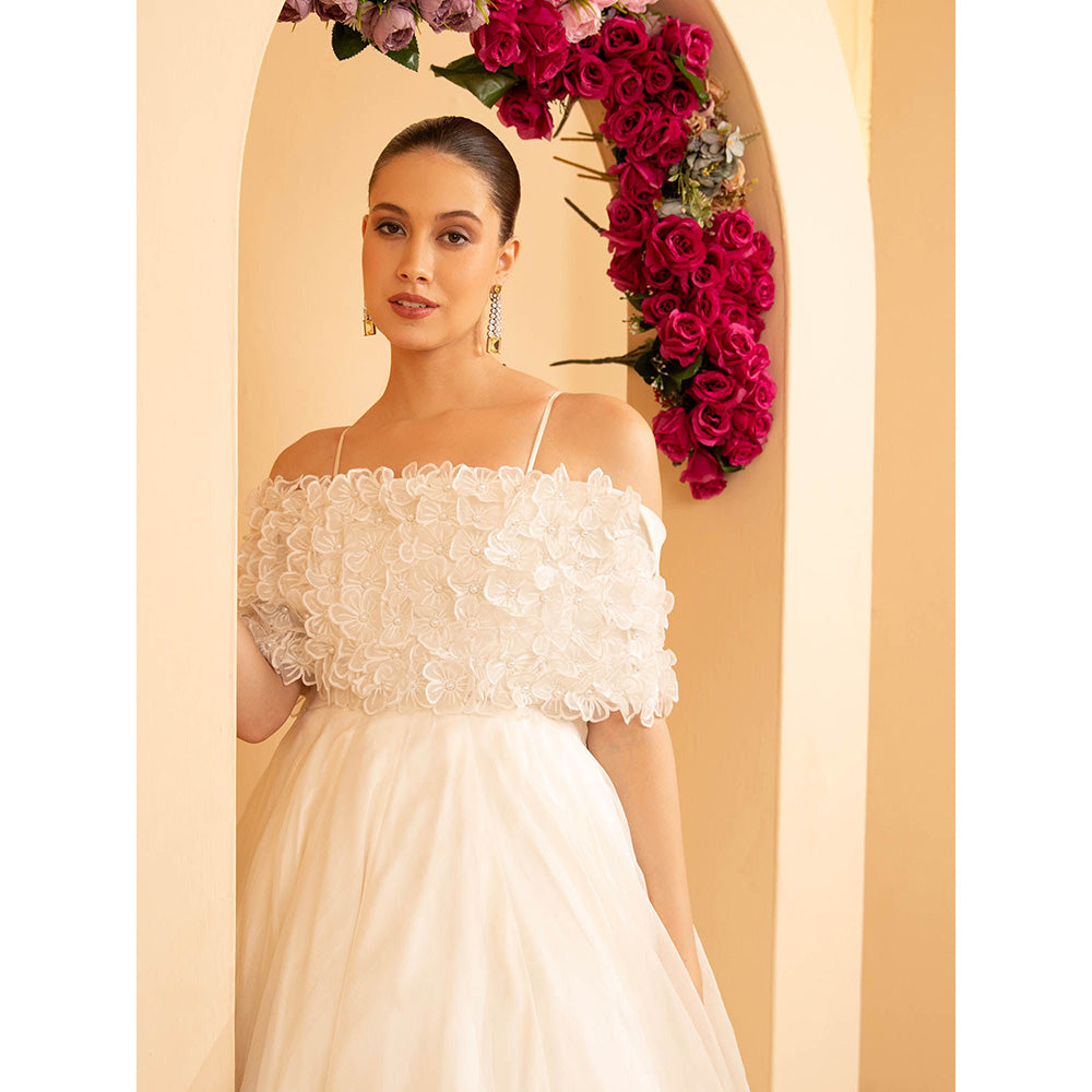 Shriya Dahlia White Applique Shoulder Cape with Gown (Set of 2)