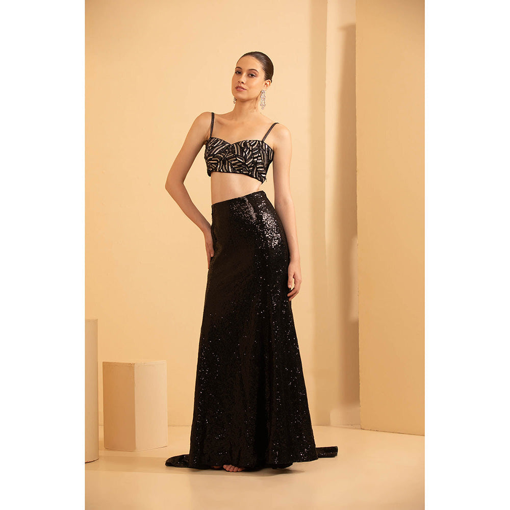 Shriya Dahlia Black Bustier with Fish Cut Skirt (Set of 2)