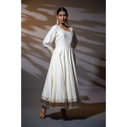 Shweta Dabas Fiza Ivory Angarkha Kurta with Pant and Dupatta (Set of 3)