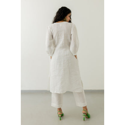 Silai Studio Pristine White Linen Kurta and Pants (Set of 2)