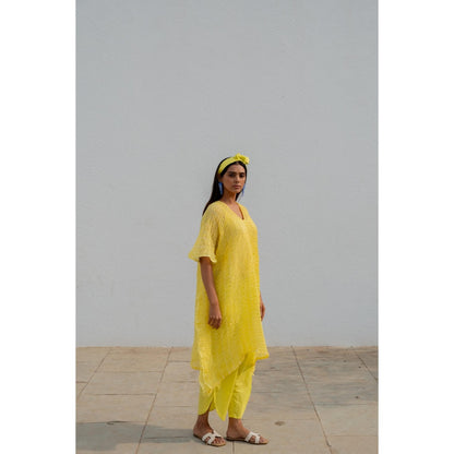 Silai Studio Iced Lemon Kaftan with Inner (Set of 2)