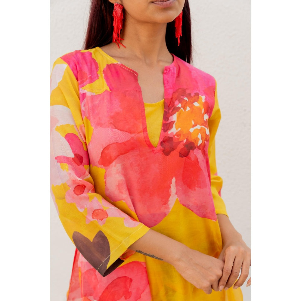 Silai Studio Tuscany Flowers Kurta with Inner (Set of 2)