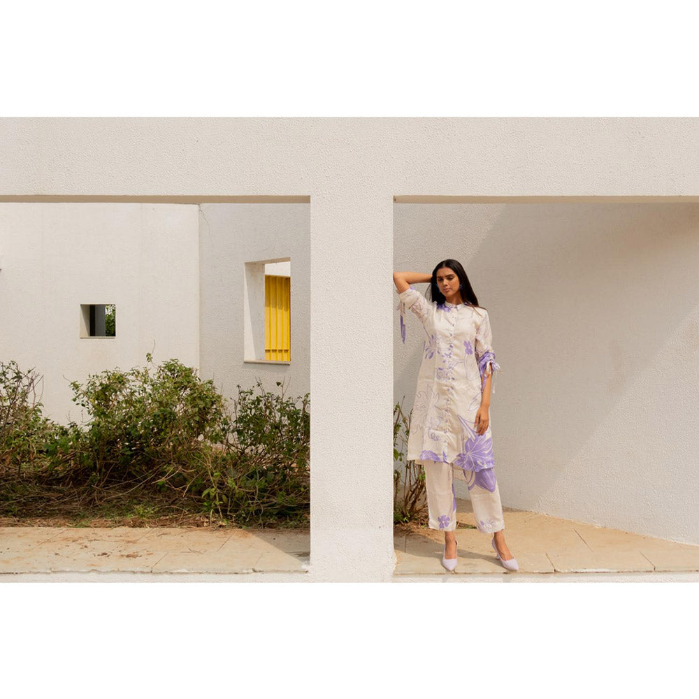 Silai Studio Beige Papeeta Kurta with Pant (Set of 2)
