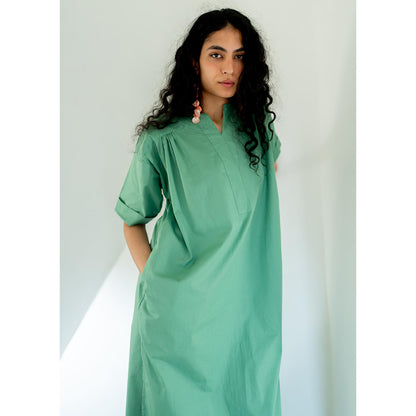 Silai Studio Meadows Green Kurta With Pant (Set of 2)