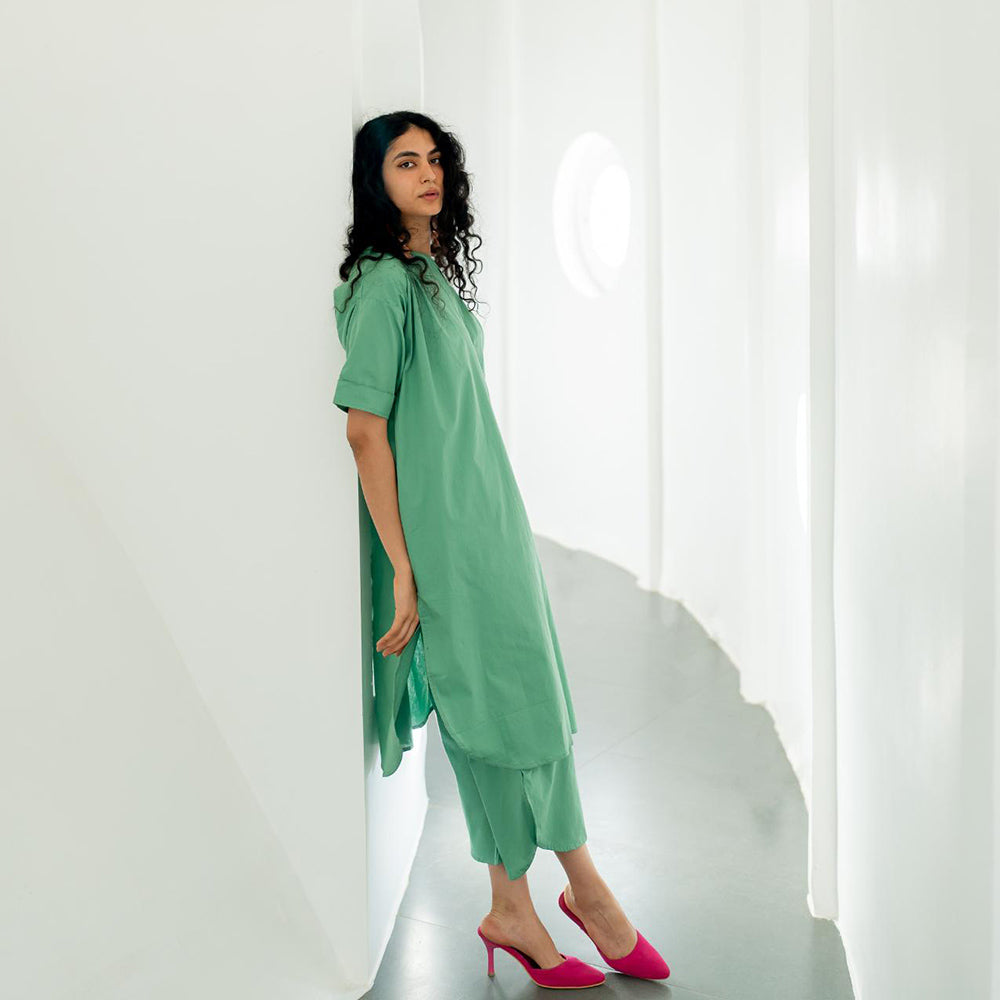 Silai Studio Meadows Green Kurta With Pant (Set of 2)