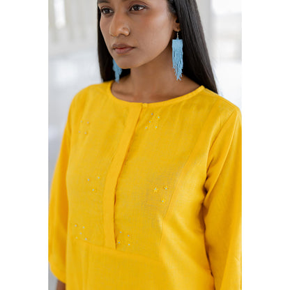 Silai Studio Sunflower Yellow Kurta and Pant (Set of 2)