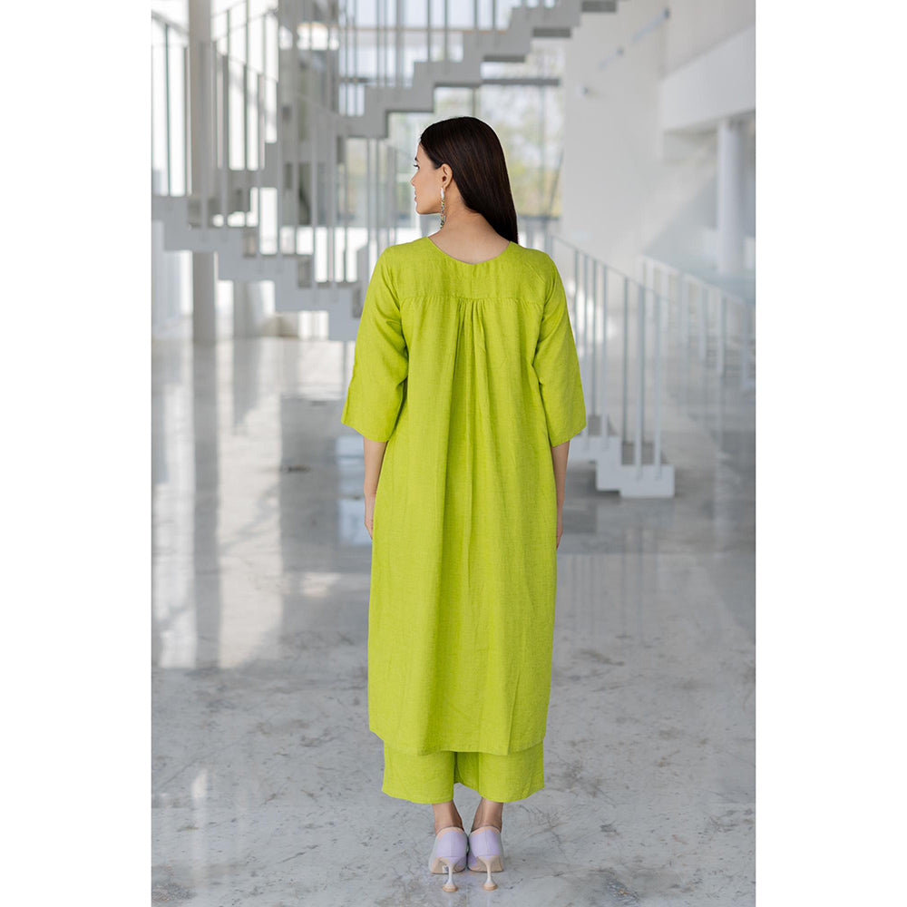 Silai Studio Avocado Green Kurta and Pant (Set of 2)