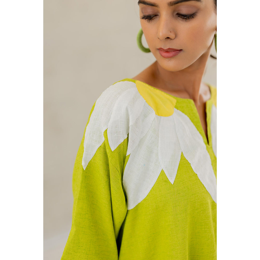 Silai Studio Green Sunflower Applique Co-Ord (Set of 2)