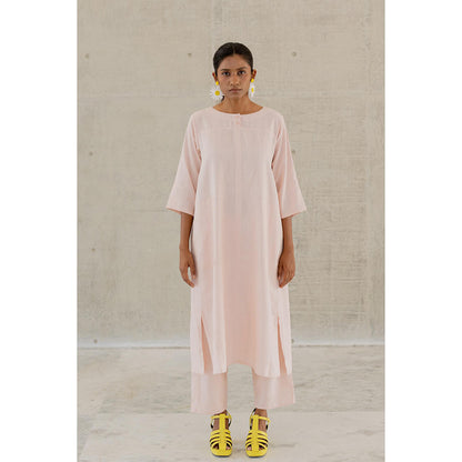 Silai Studio Oyster Pink Solid Kurta