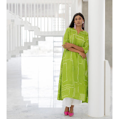 Silai Studio Terra Green Bandhej Silk Kurta and Pant (Set of 2)