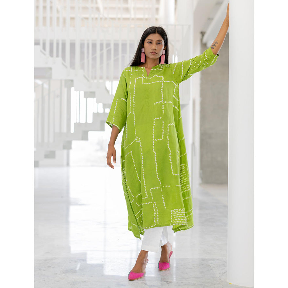 Silai Studio Terra Green Bandhej Silk Kurta and Pant (Set of 2)