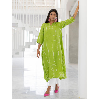 Silai Studio Terra Green Bandhej Silk Kurta and Pant (Set of 2)