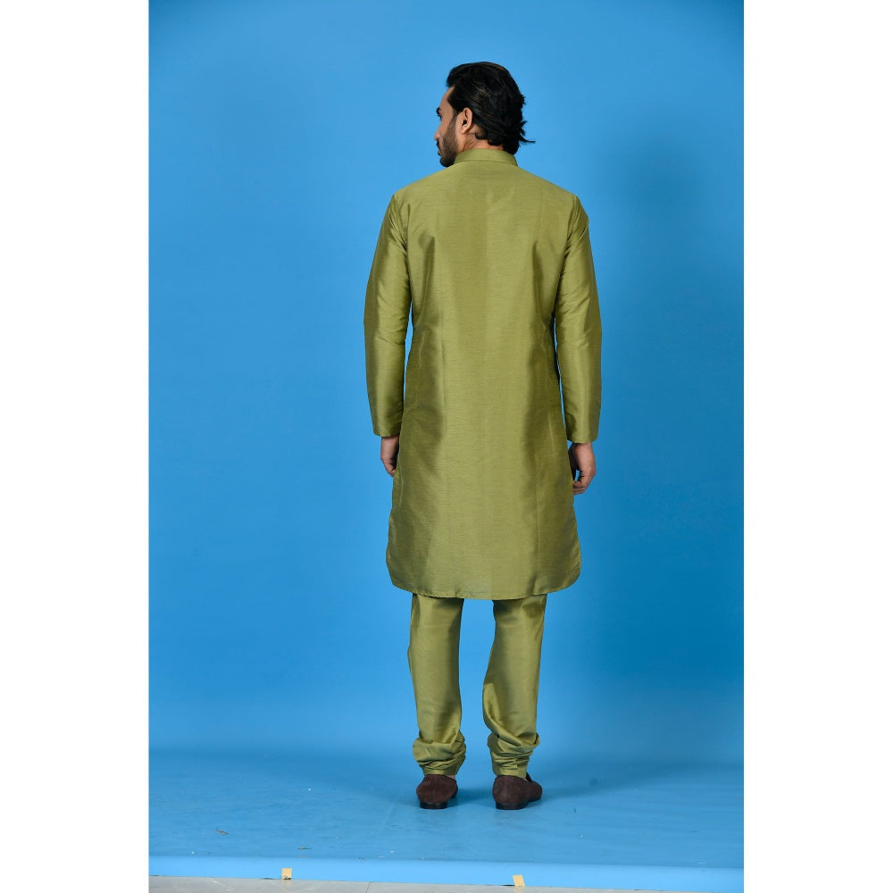Simaaya Green Premium Quality Silk Made Kurta for Men