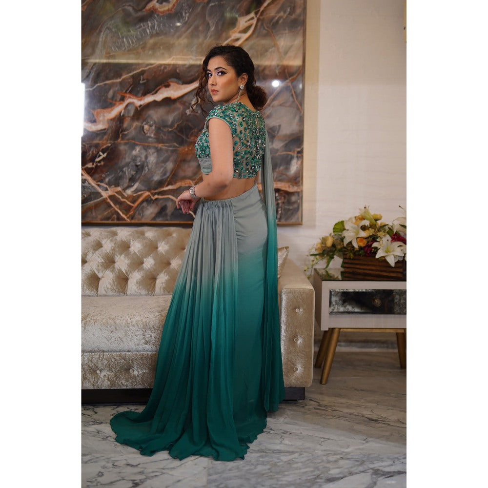 Label Simran Kochher Green Dual Shade Embellished Blouse with Skirt (Set of 2)