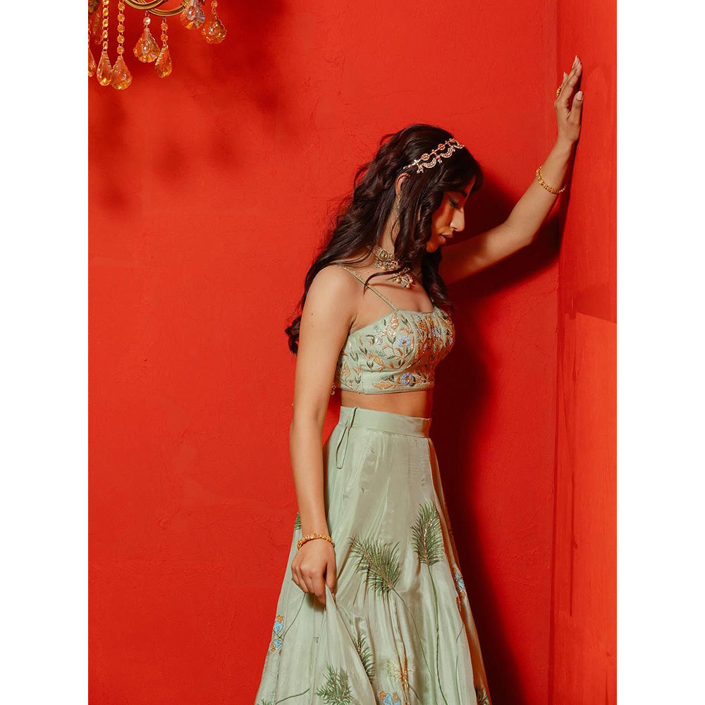 Simmi Guntaj Green Short Hand painted Lehenga with Blouse and Dupatta (Set of 3)