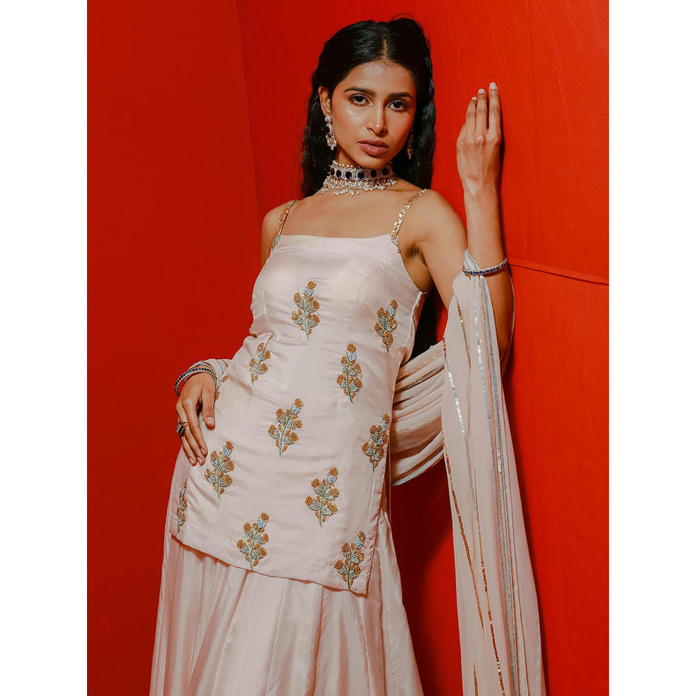 Simmi Guntaj Pink Short Kurta with Lehenga and Dupatta (Set of 3)