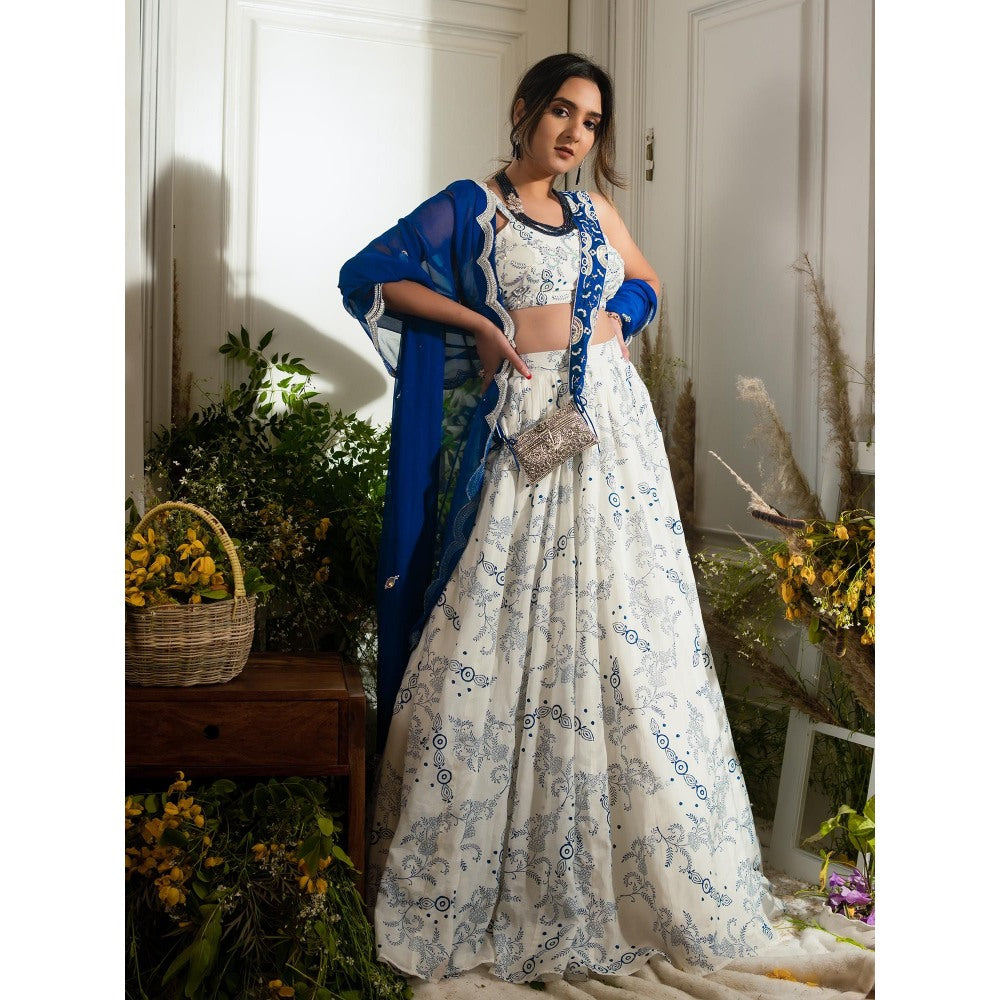 Simmi Guntaj White Banjaaran Lehenga with Blouse and Dupatta (Set of 3)