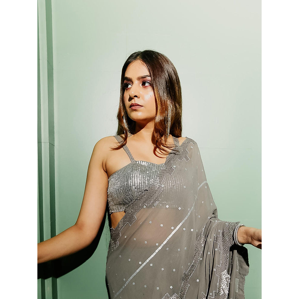 Simmi Guntaj Grey Saree with Stitched Blouse