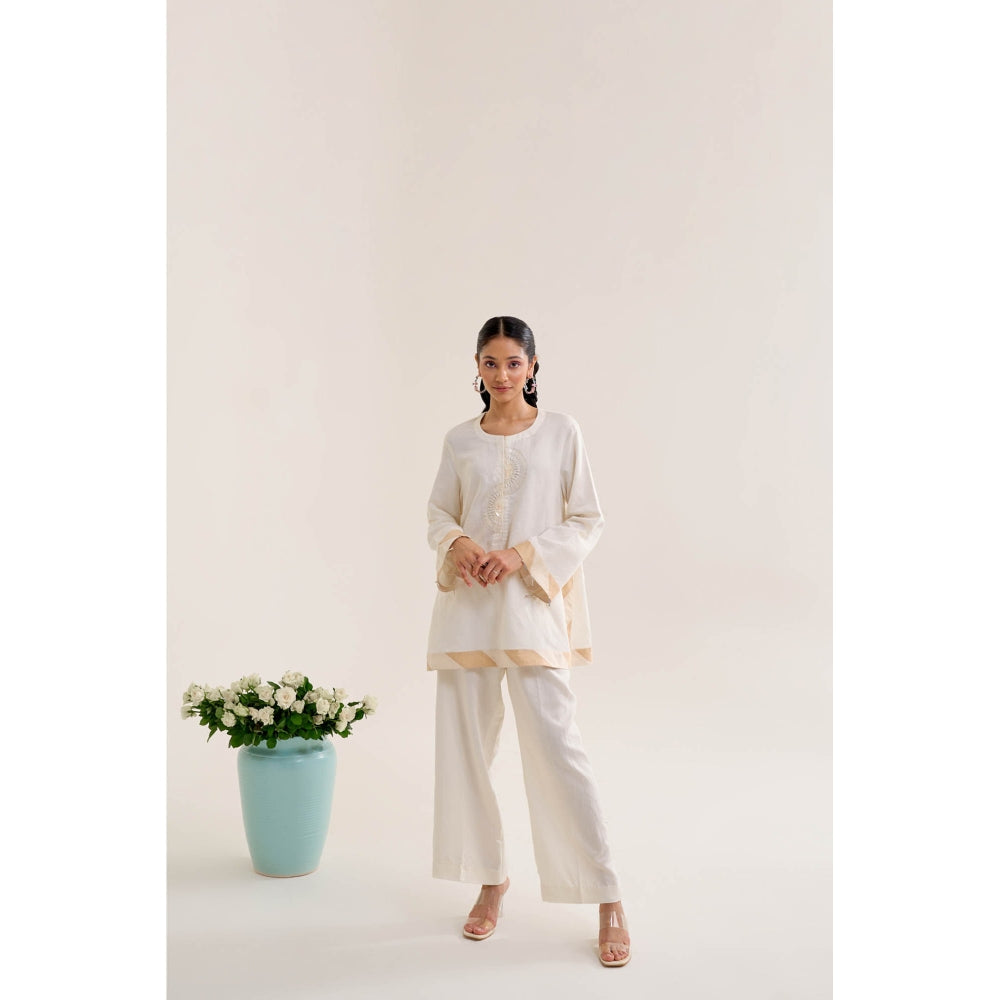 Siyona by Ankurita White Chandni Co-Ord (Set of 2)