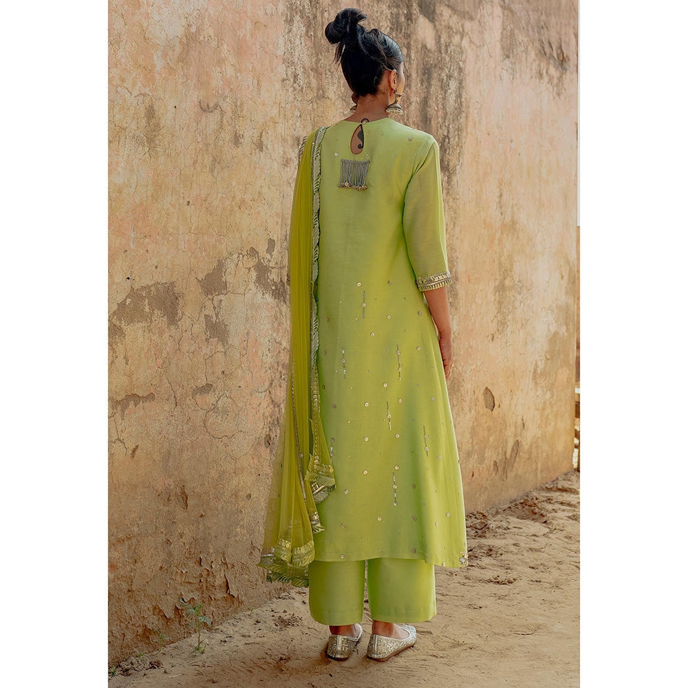 Saksham & Neharicka Green Hand Embroidered Kurta in Chanderi (Set of 3)