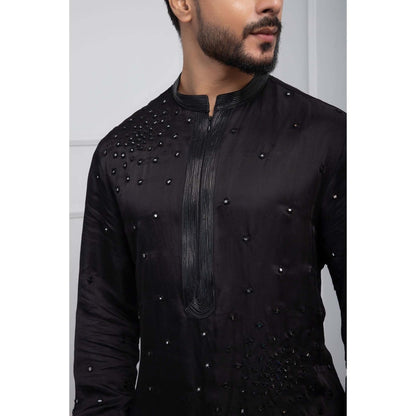 SMRITI Black Zipper Kurta with Pant