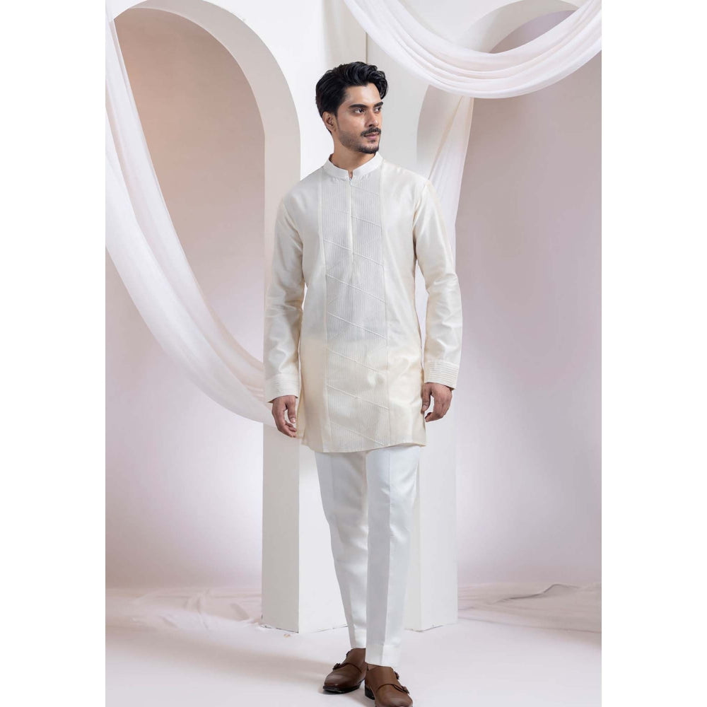 SMRITI Ivory Kurta With Pant