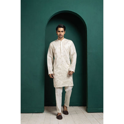 SMRITI Ivory Floral Elegance Kurta