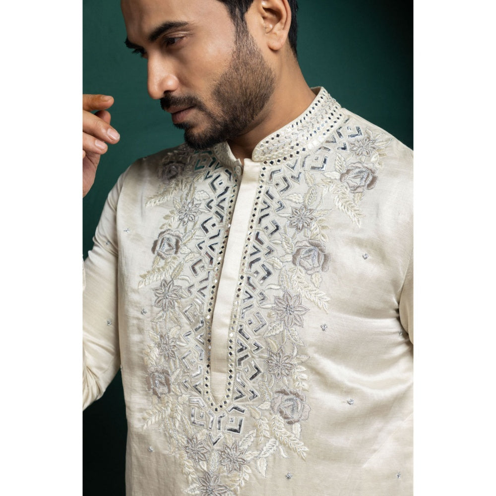 SMRITI Ivory Grace Embroidered Kurta