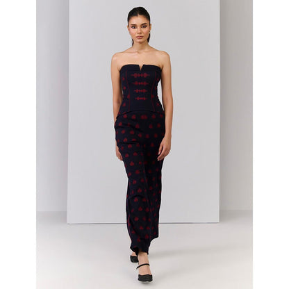 S&N by Shantnu Nikhil Celtic Knot Detailed Crop Top