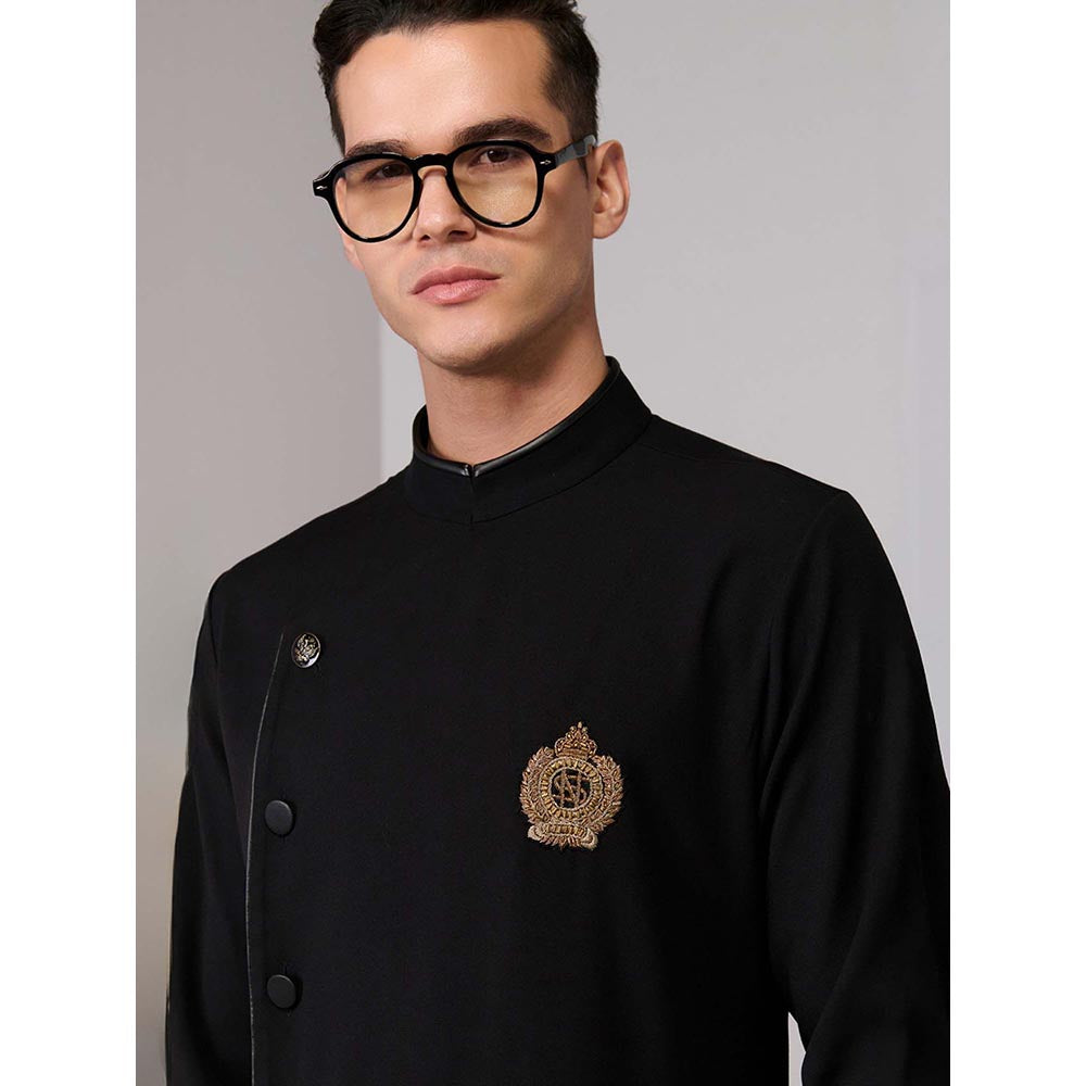 S&N by Shantnu Nikhil Black Minimalistic Asymmetric Kurta