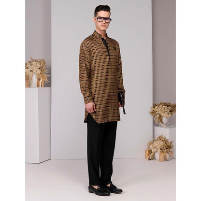 S&N by Shantnu Nikhil Silk Twill Adamas Printed Kurta - Multi-Color